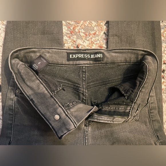 Express Denim - Picture 5 of 5